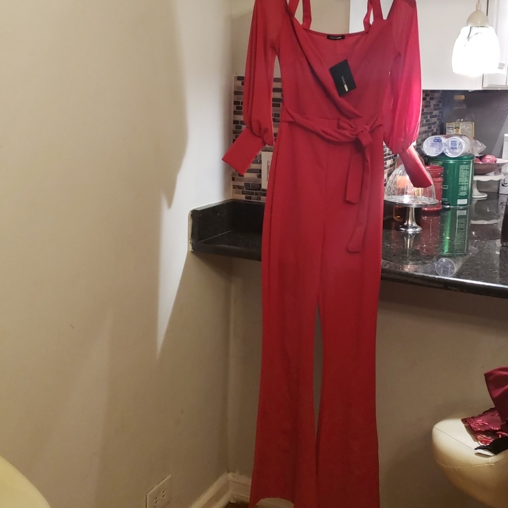 Jumpsuit - Picture 3 of 4